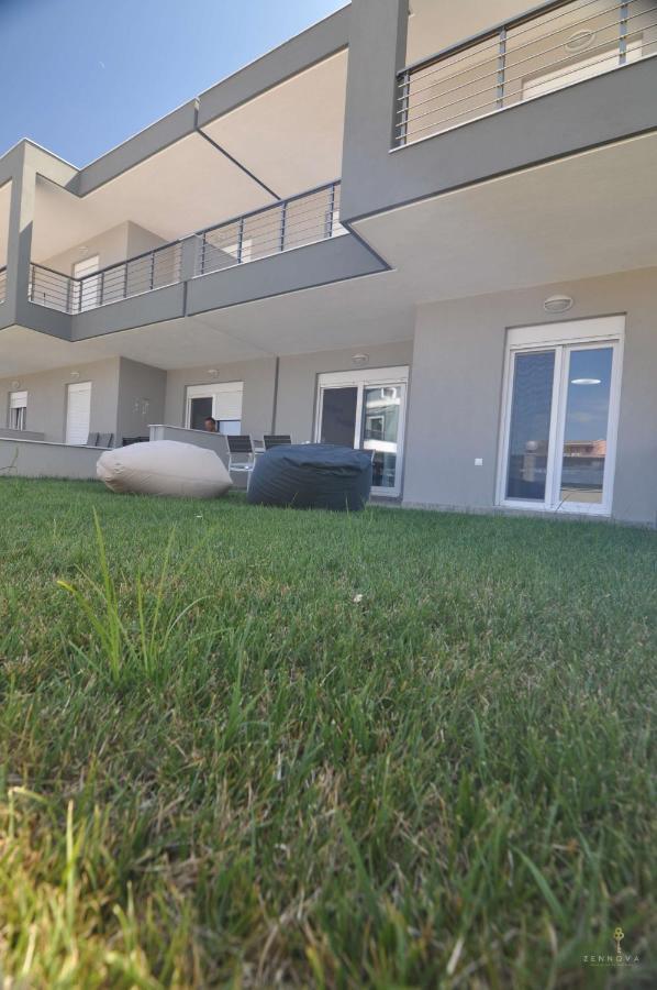Zennova #24, Flow Nikiti Family Apt Dış mekan fotoğraf